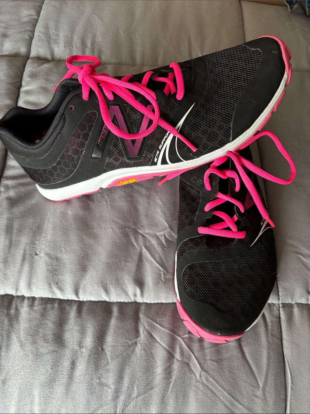 New Balance Women's Black with Hot Pink Athletic Sneakers